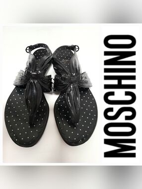 Moschino Vintage Black Patent Leather Wide T-strap Sandals Sz 7½-8